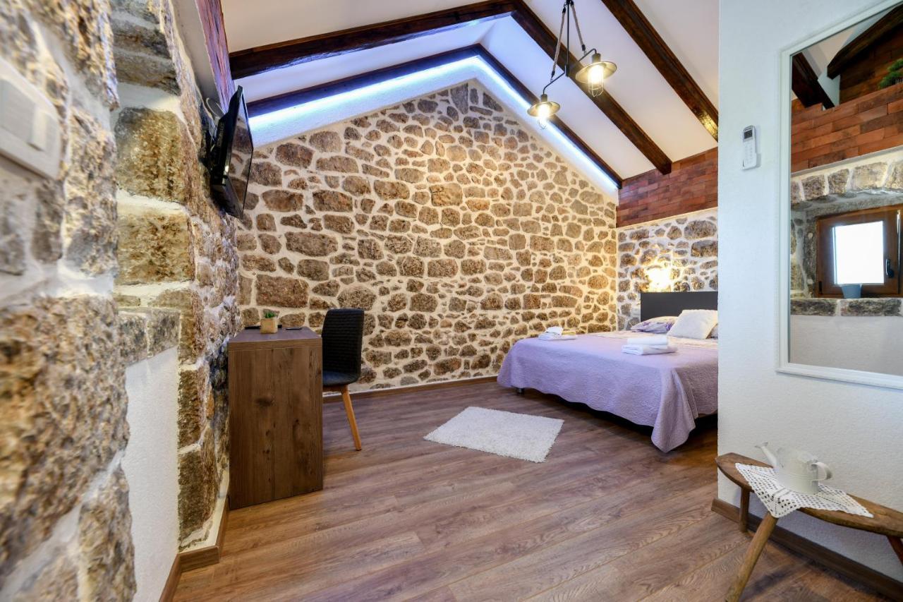 Holiday Home Skevini Dvori Starigrad Paklenica Ngoại thất bức ảnh