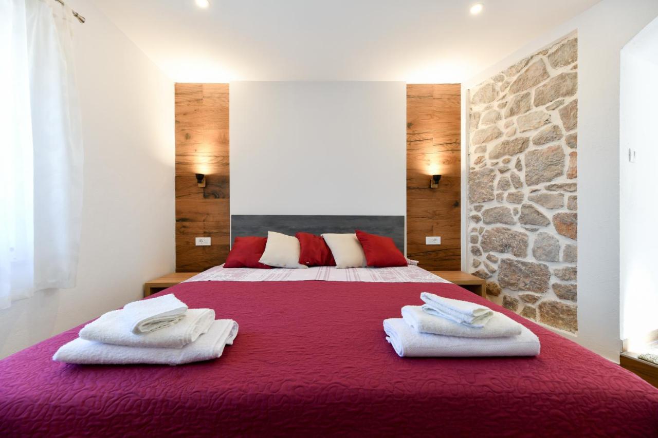 Holiday Home Skevini Dvori Starigrad Paklenica Ngoại thất bức ảnh