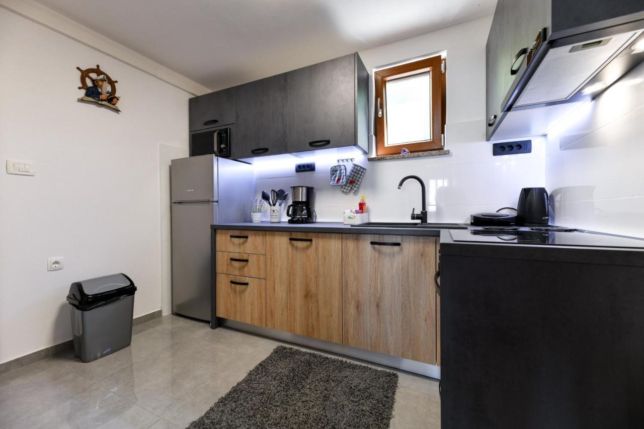 Holiday Home Skevini Dvori Starigrad Paklenica Ngoại thất bức ảnh