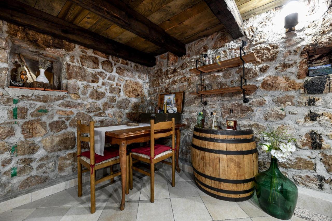 Holiday Home Skevini Dvori Starigrad Paklenica Ngoại thất bức ảnh